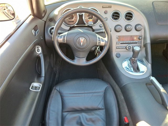 Used 2008 Pontiac Solstice GXP w/ Premium Package image 10