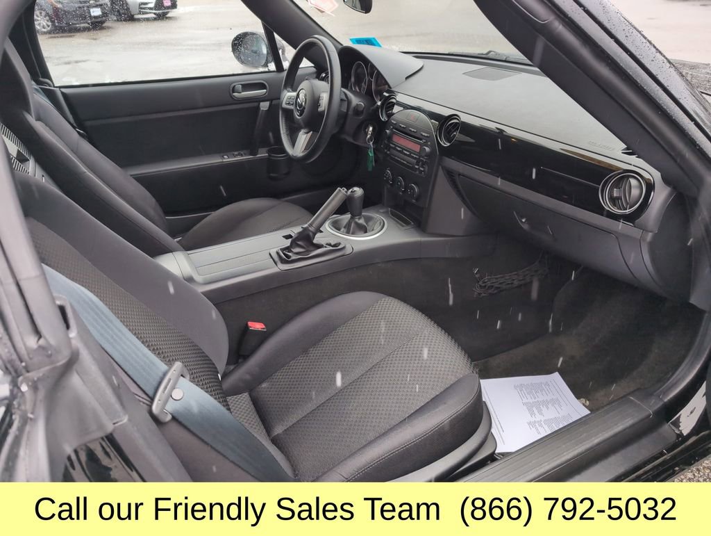 Used 2006 MAZDA MX-5 Miata Touring image 24