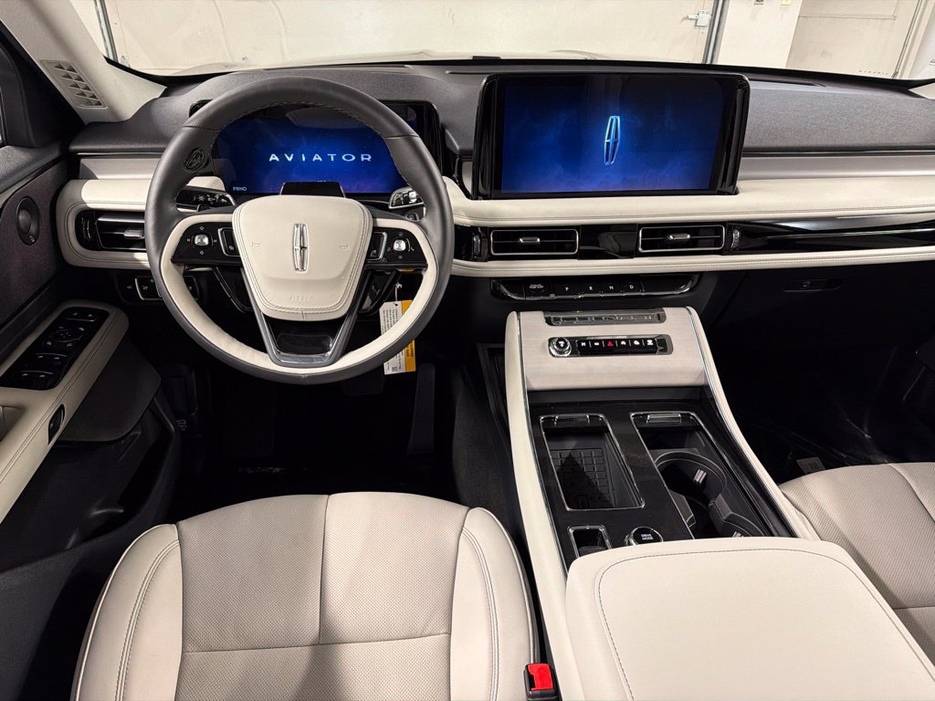 New 2027 Lincoln Aviator Reserve AWD/4WD image 8