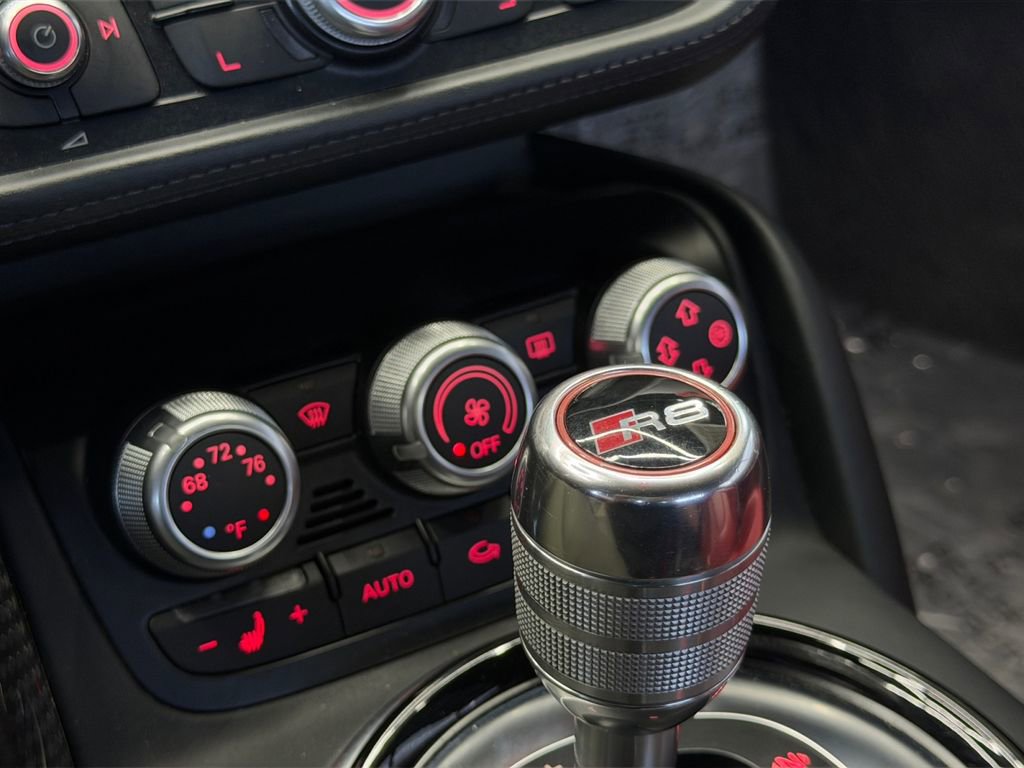 Used 2015 Audi R8 V10 image 17