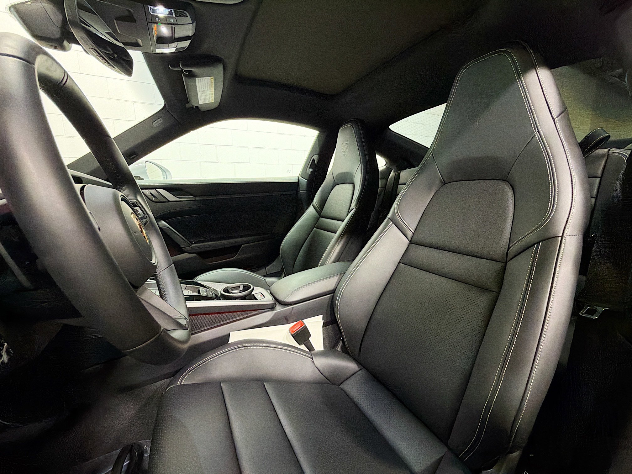 Used 2025 Porsche 911 Carrera image 5