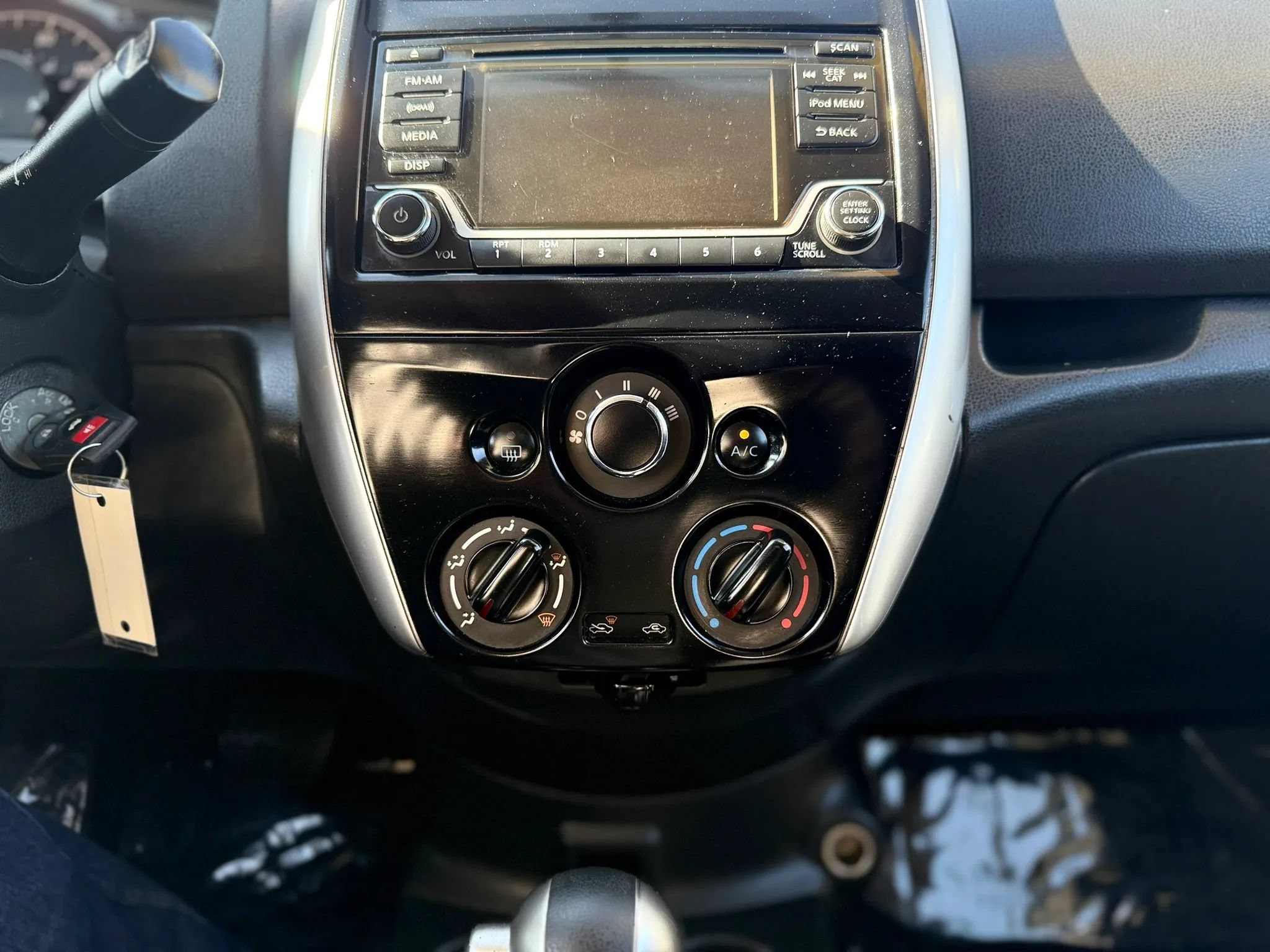 Used 2017 Nissan Versa Note SV FWD image 27