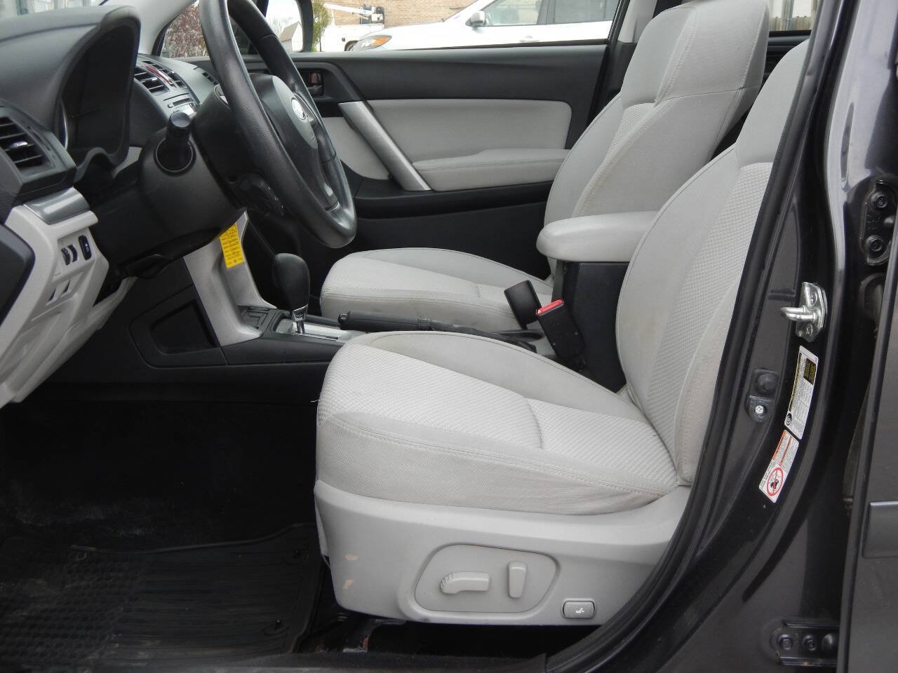 Used 2015 Subaru Forester 2.5i Premium w/ All-Weather Package AWD/4WD image 27