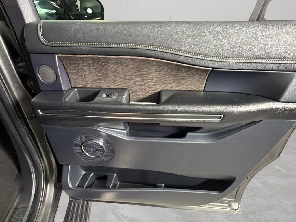 Used 2021 Ford Expedition Max Limited RWD image 36
