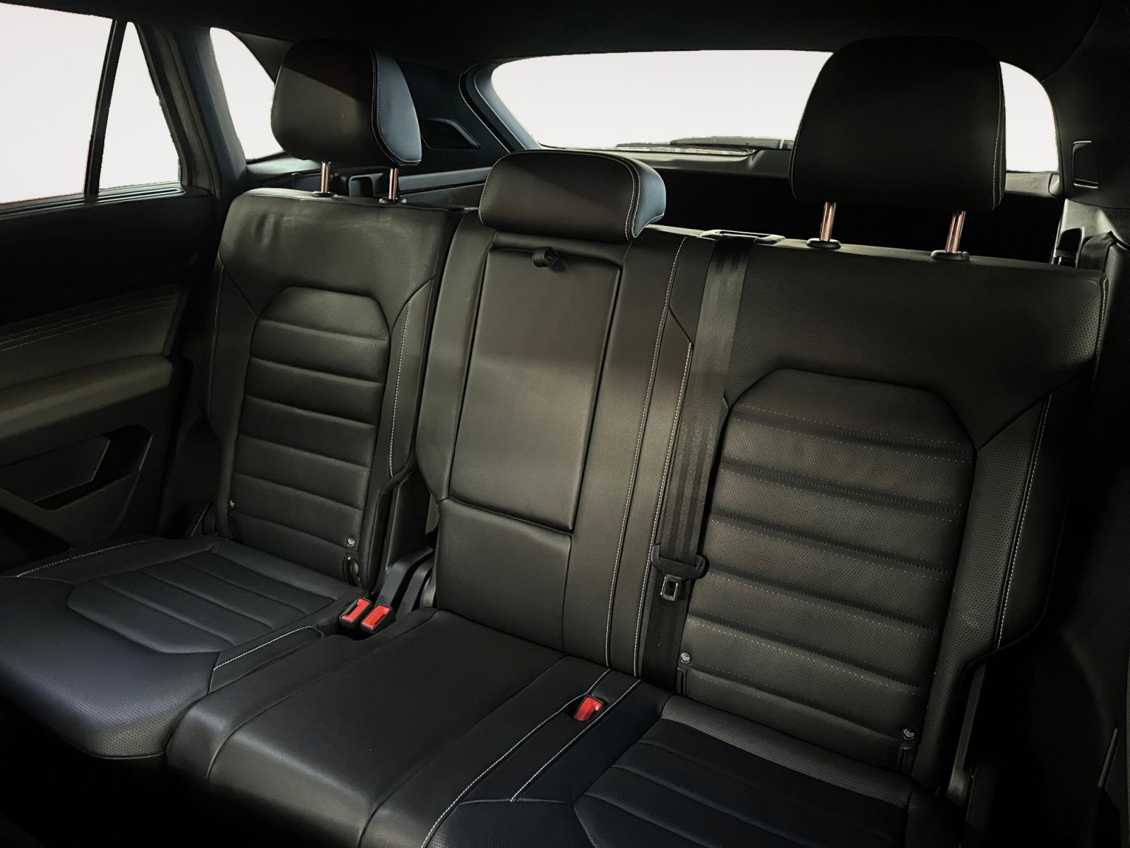 Used 2023 Volkswagen Atlas Cross Sport SEL Premium R-Line image 14