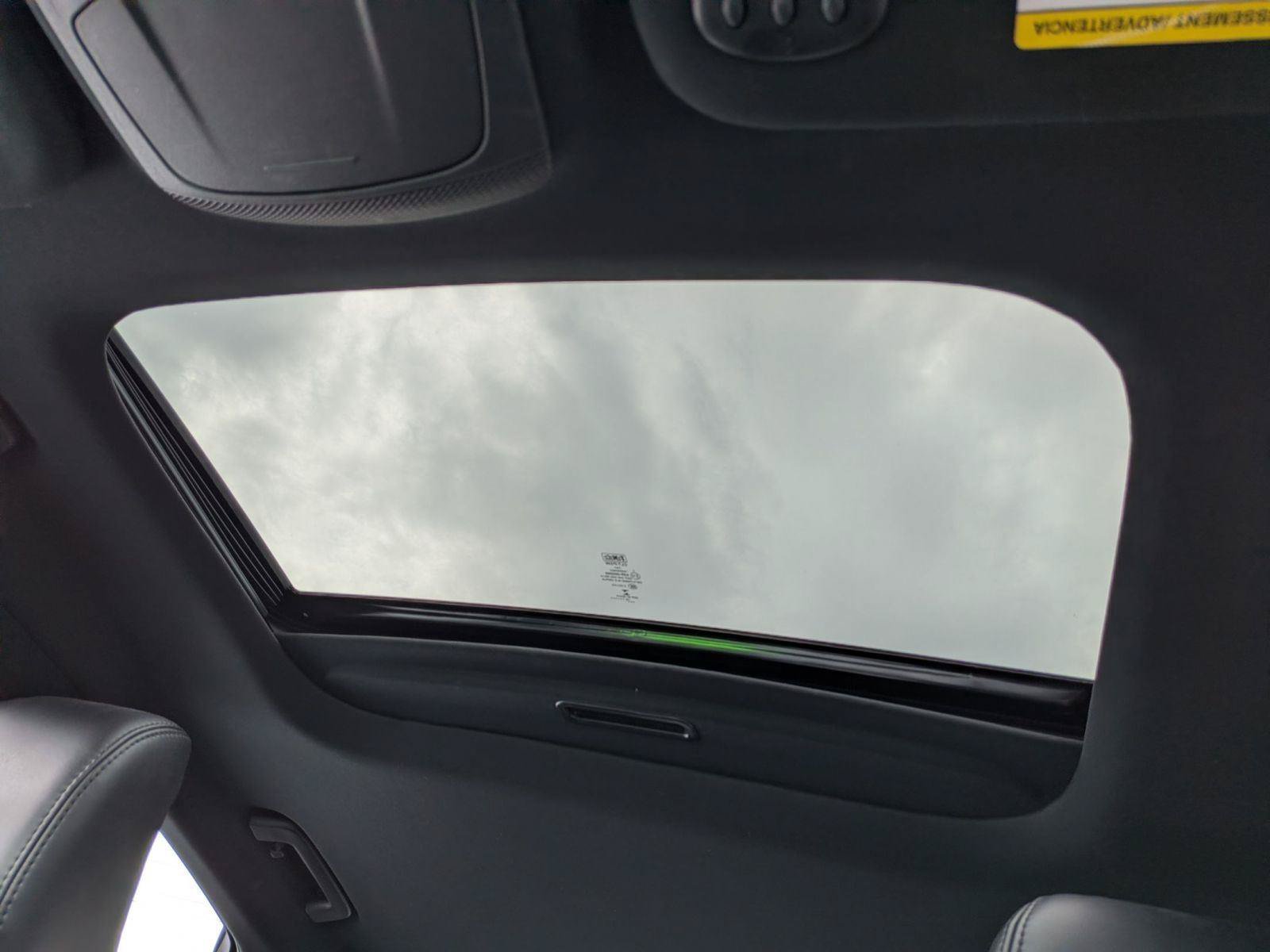 Used 2020 Lincoln MKZ Reserve FWD image 27