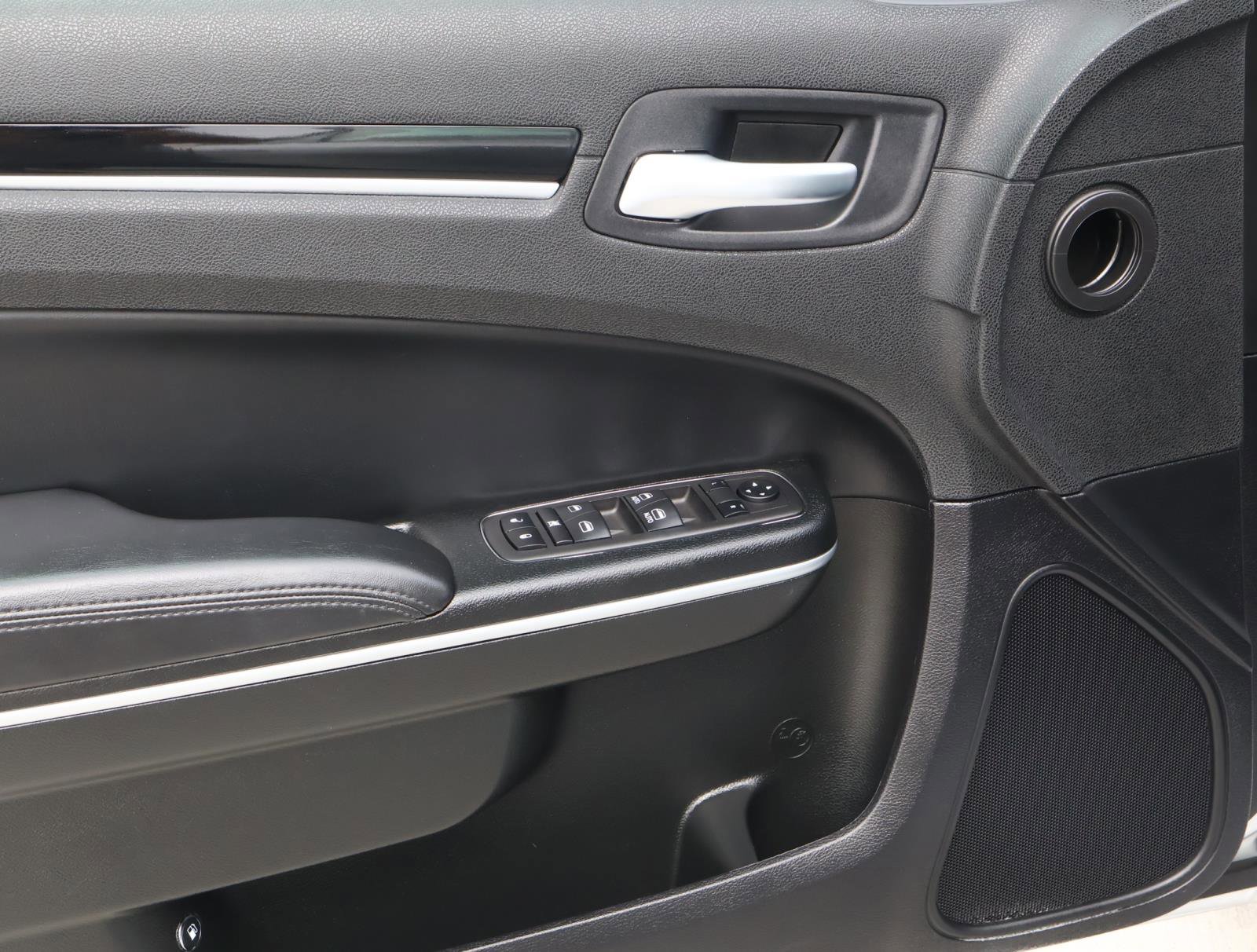 Used 2023 Chrysler 300 Touring L w/ Popular Equipment Group image 16