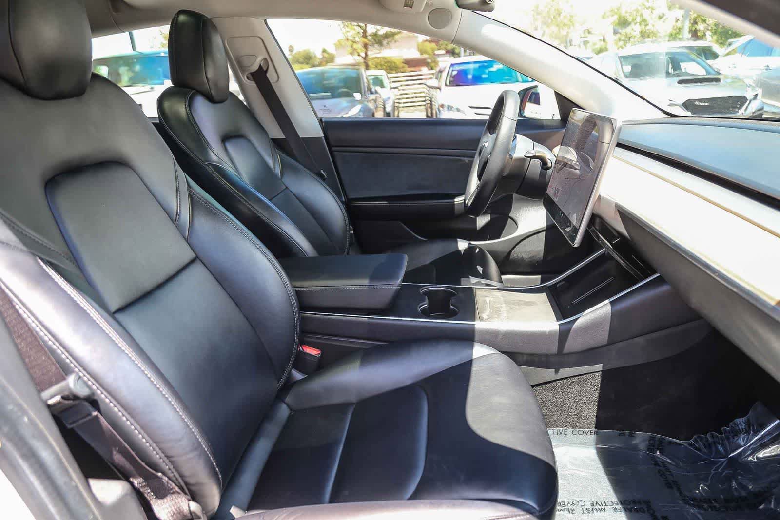 Used 2020 Tesla Model 3 Standard Range Plus RWD image 15