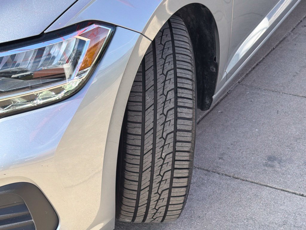 Used 2024 Volkswagen Jetta SE FWD image 10