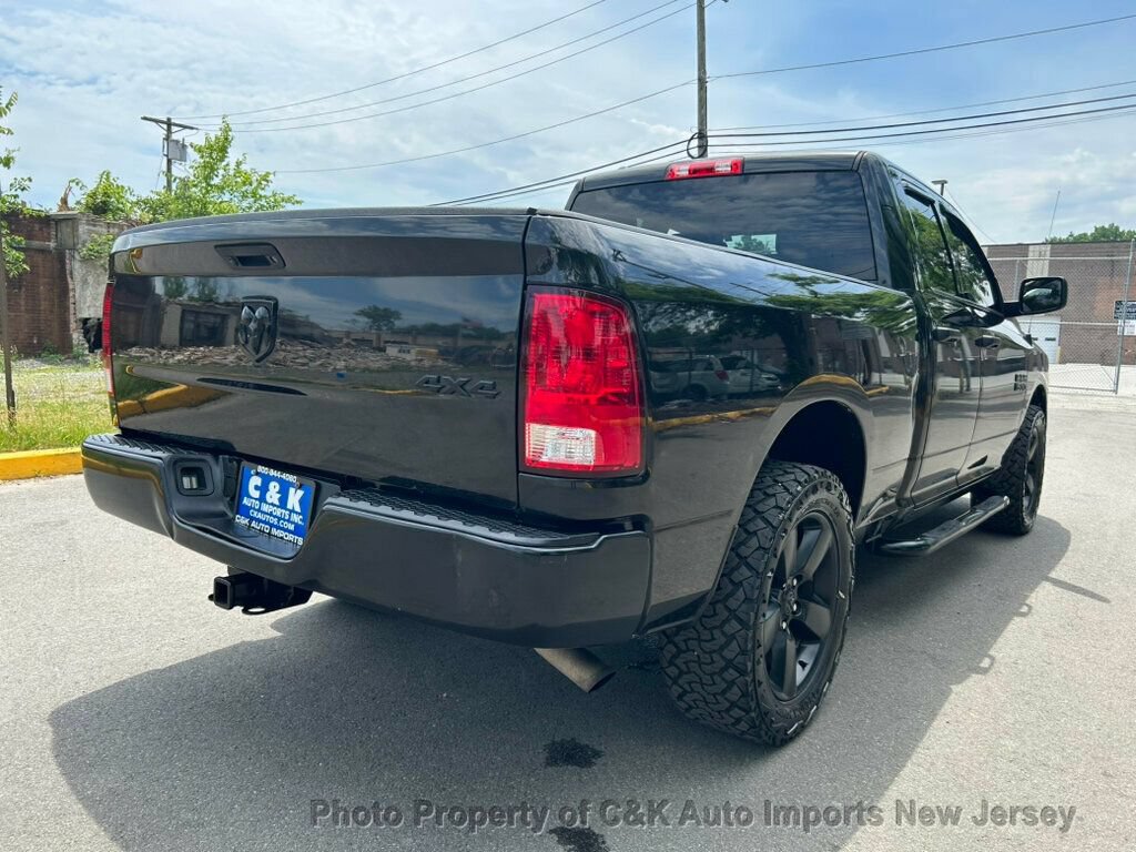 Used 2018 RAM 1500 Express w/ Black Ram 1500 Express Group AWD/4WD image 10
