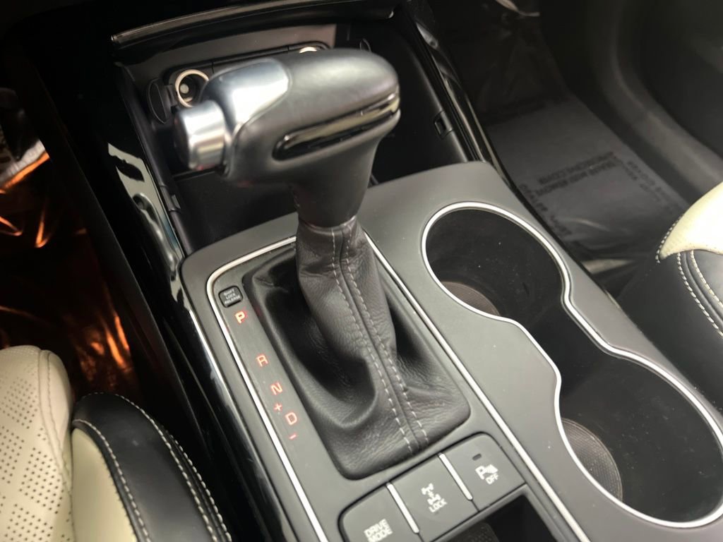 Used 2016 Kia Sorento SX image 27