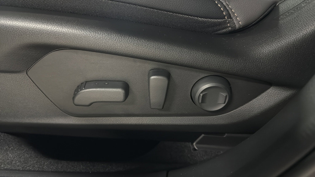 New 2026 Subaru Outback Limited AWD/4WD image 17