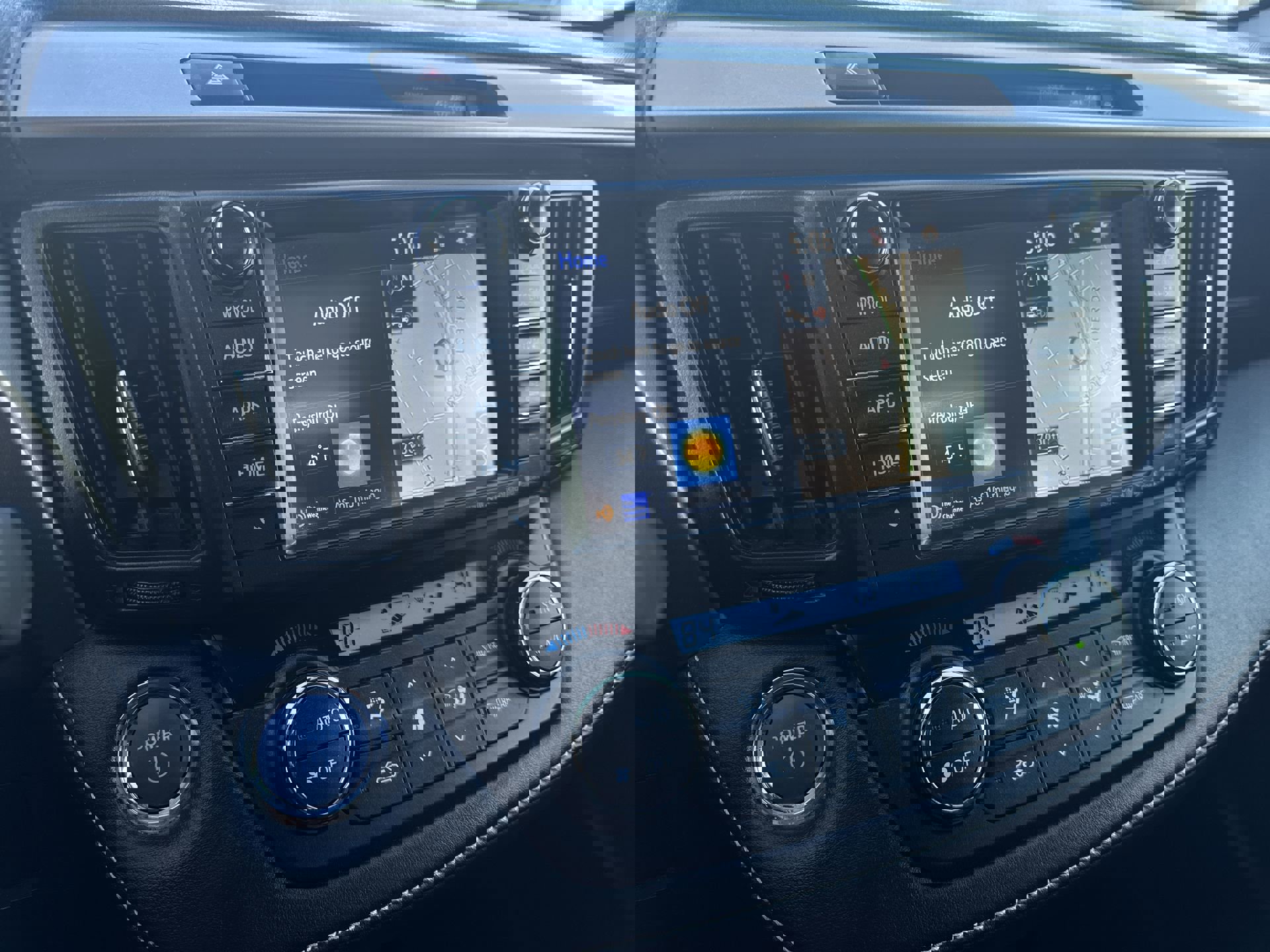 Used 2017 Toyota RAV4 Limited image 13