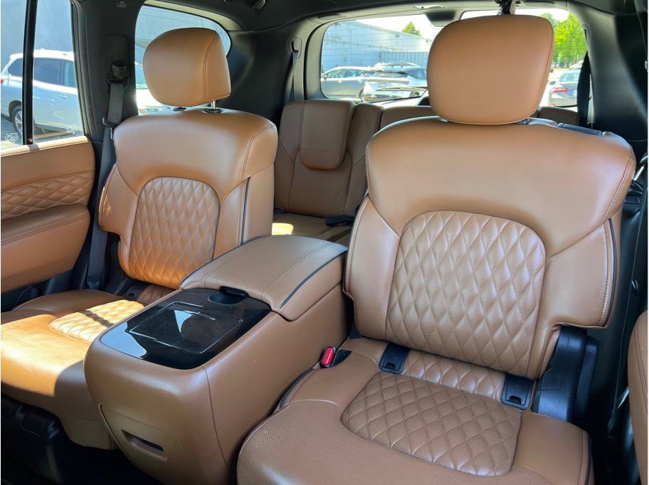 Used 2024 INFINITI QX80 Sensory w/ Cargo Package AWD/4WD image 9