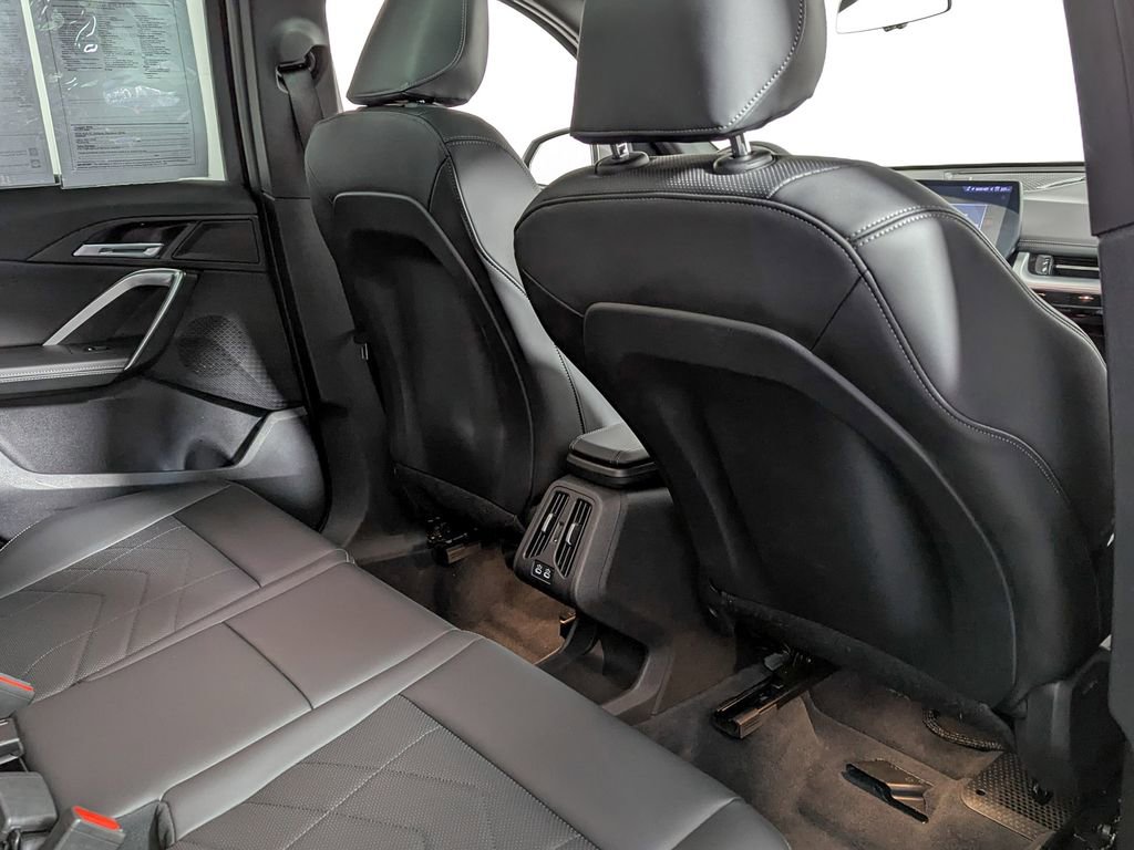 Used 2025 BMW X1 xDrive28i w/ Convenience Package image 40