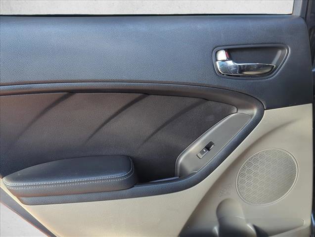 Used 2015 Kia Forte LX w/ Popular Package image 23