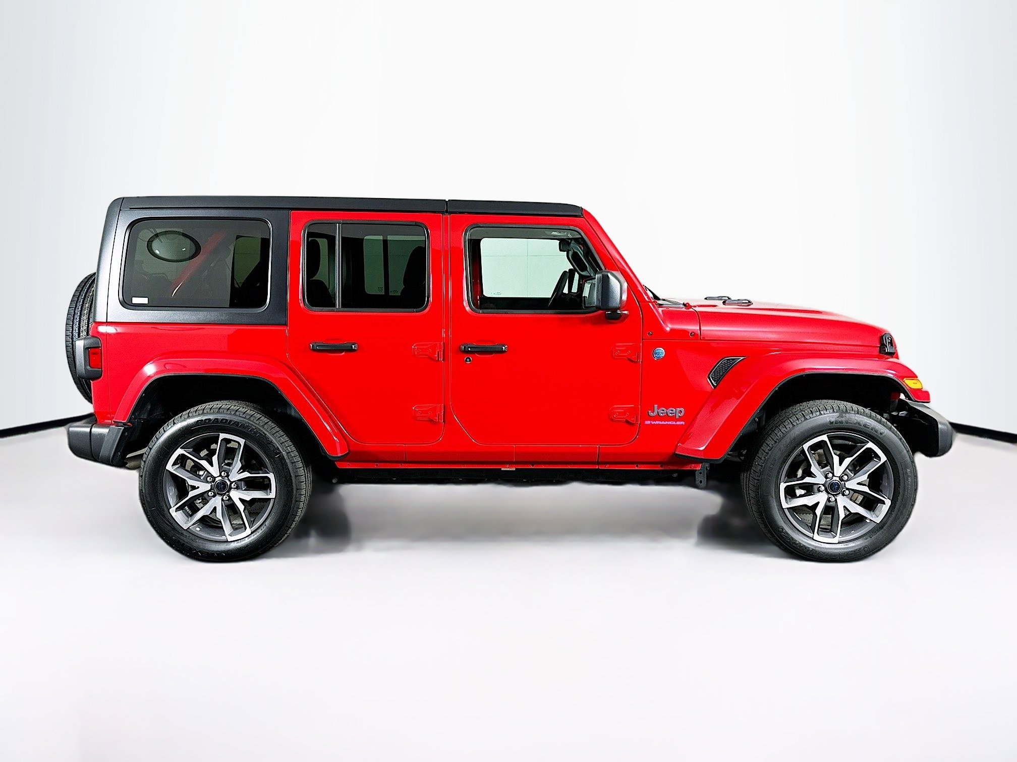 Used 2024 Jeep Wrangler Sport S w/ Technology Group image 10