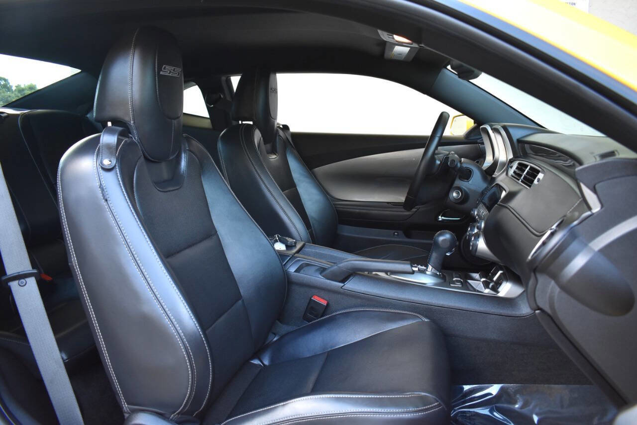 Used 2012 Chevrolet Camaro SS w/ Black Stripe Package image 28
