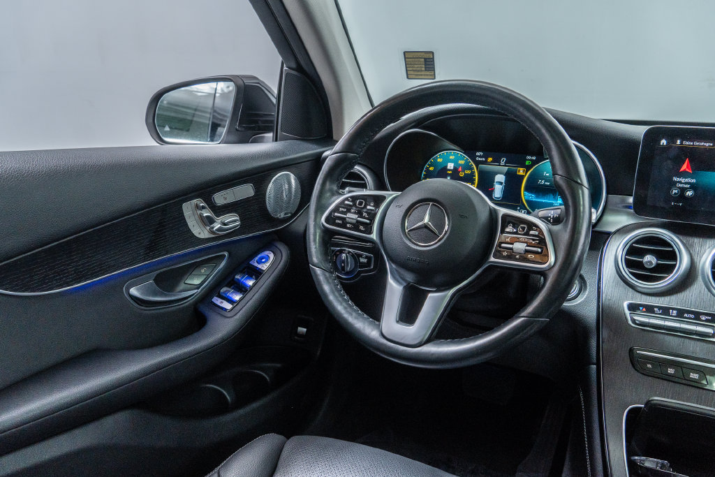 Used 2021 Mercedes-Benz GLC 300 4MATIC w/ Multimedia Package image 31