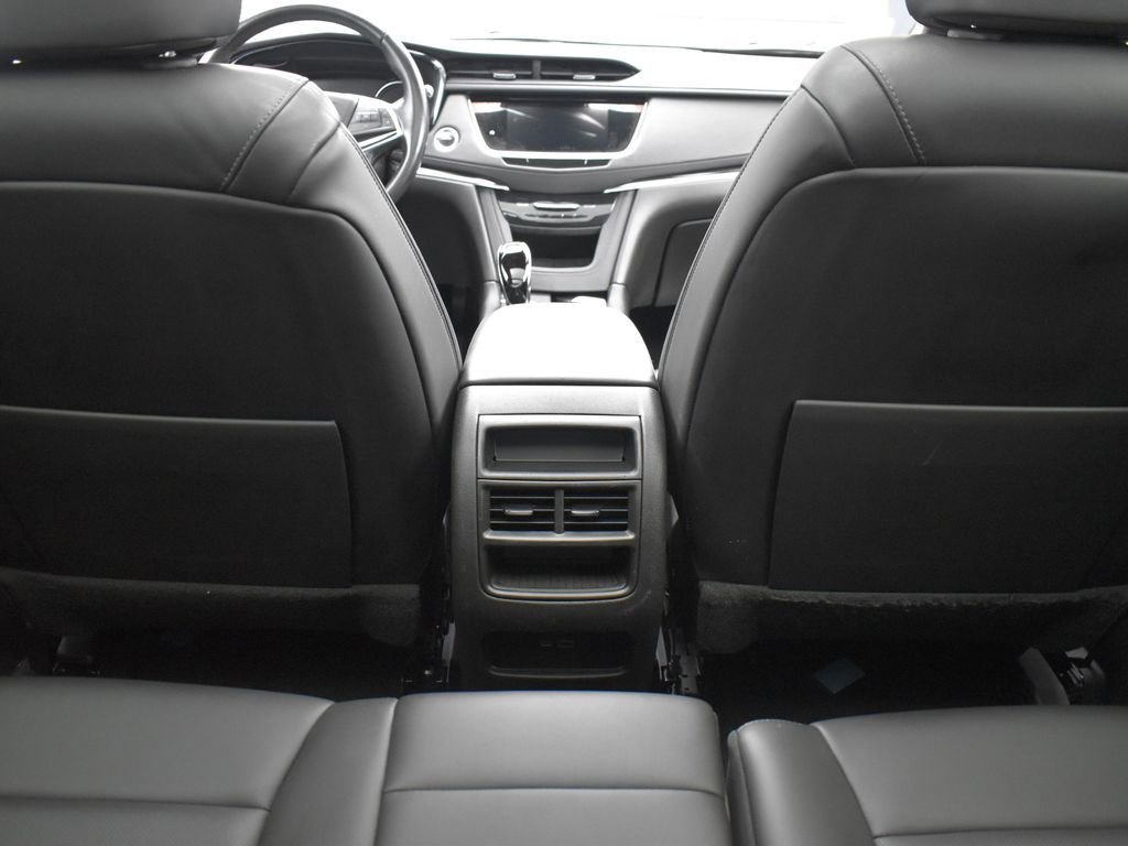 Used 2021 Cadillac XT5 Premium Luxury image 27