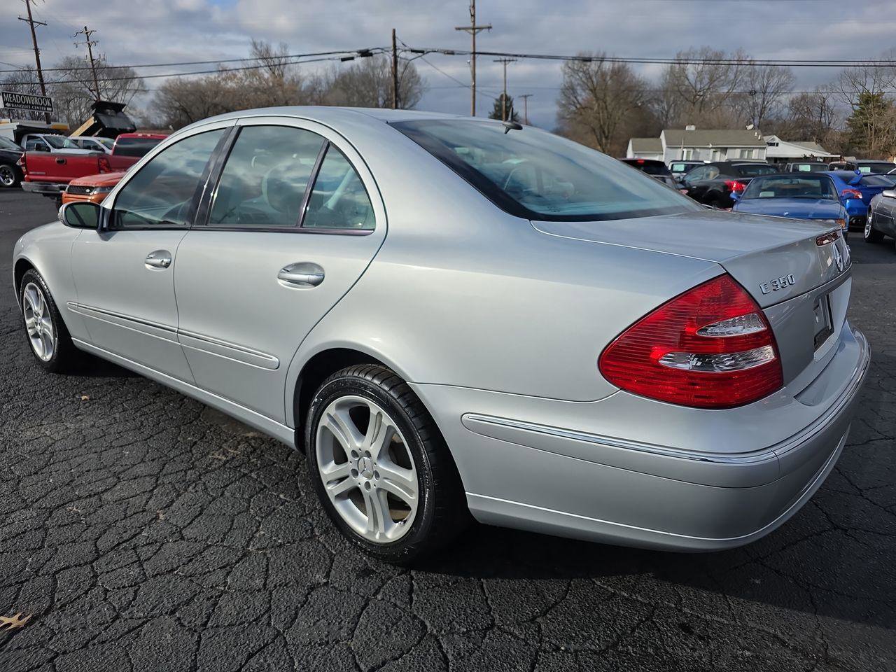 Used 2006 Mercedes-Benz E 350 4MATIC Sedan w/ Premium Pkg image 17