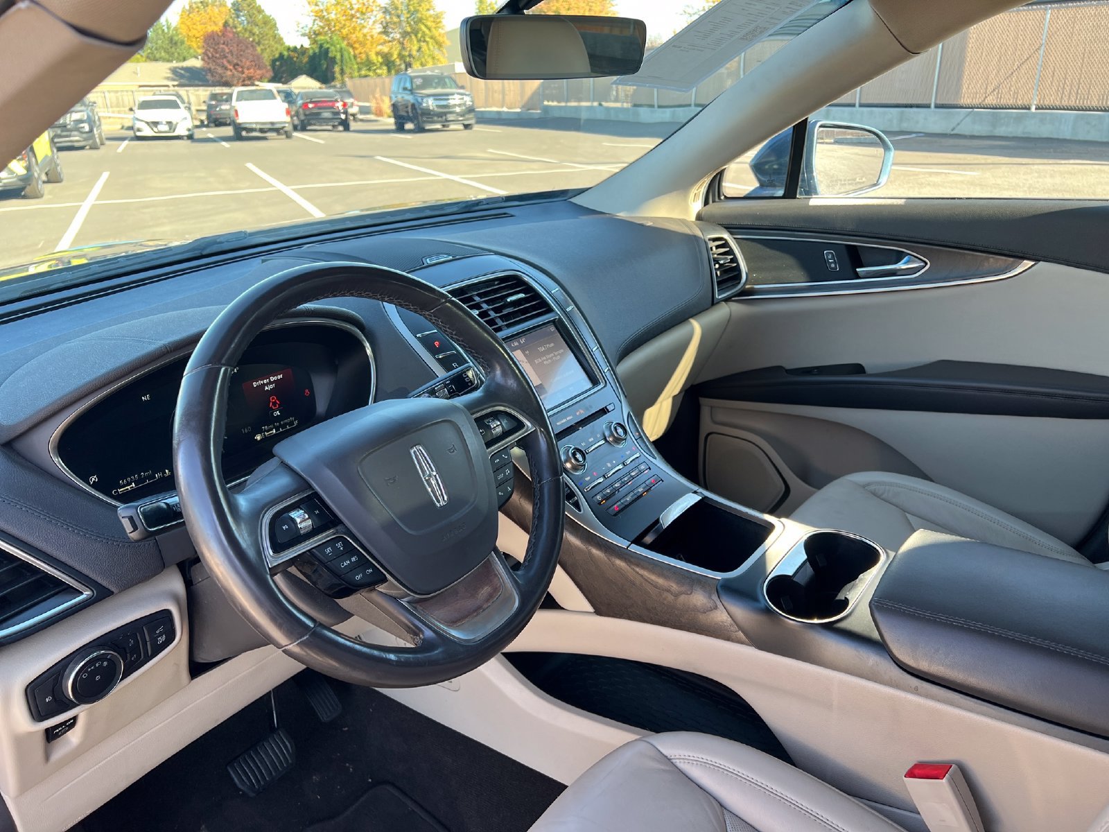 Used 2019 Lincoln Nautilus Select AWD/4WD image 34