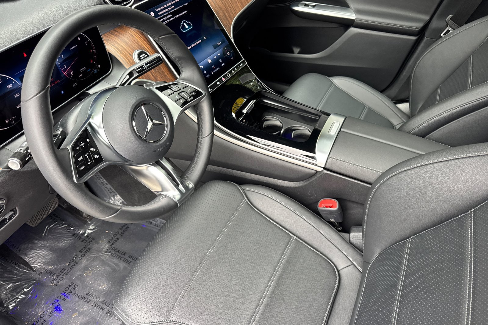 Used 2026 Mercedes-Benz GLC 300 4MATIC image 10