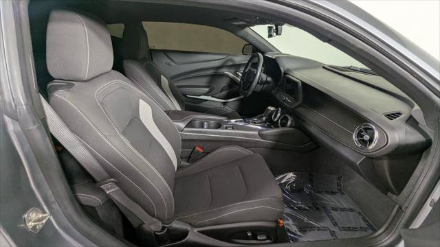 Used 2022 Chevrolet Camaro LT RWD image 19