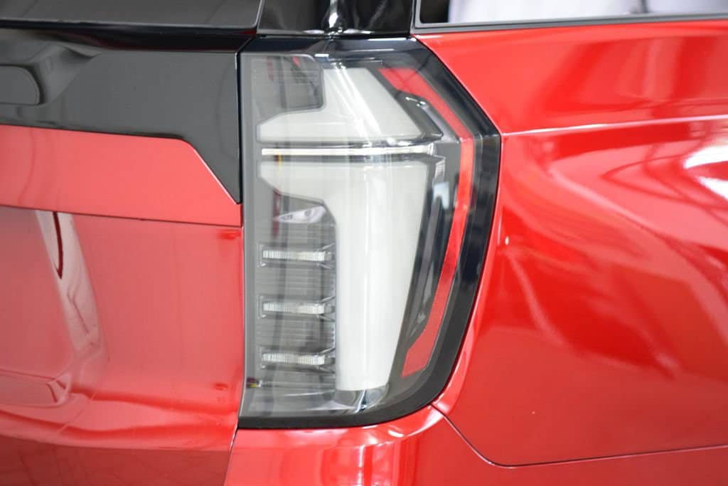 New 2026 Chevrolet Suburban Premier AWD/4WD image 19