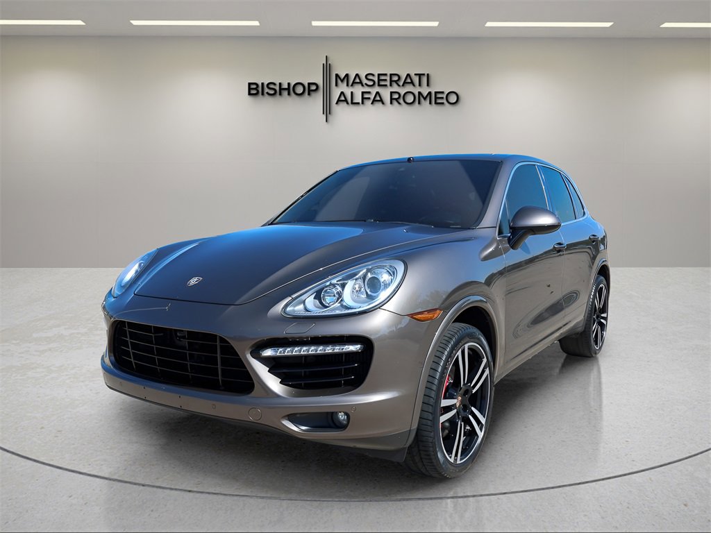 Used 2014 Porsche Cayenne Turbo S image 6