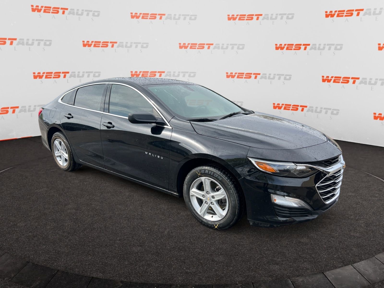 Used 2022 Chevrolet Malibu LS FWD image 7