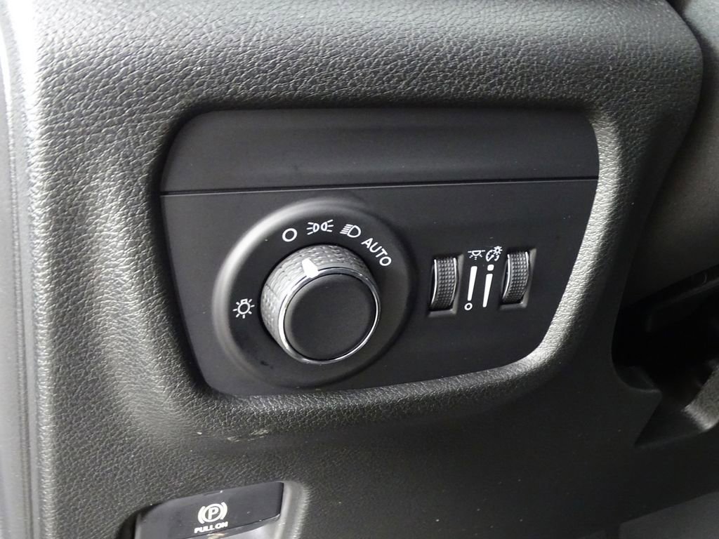 New 2025 Jeep Grand Cherokee Laredo X image 19