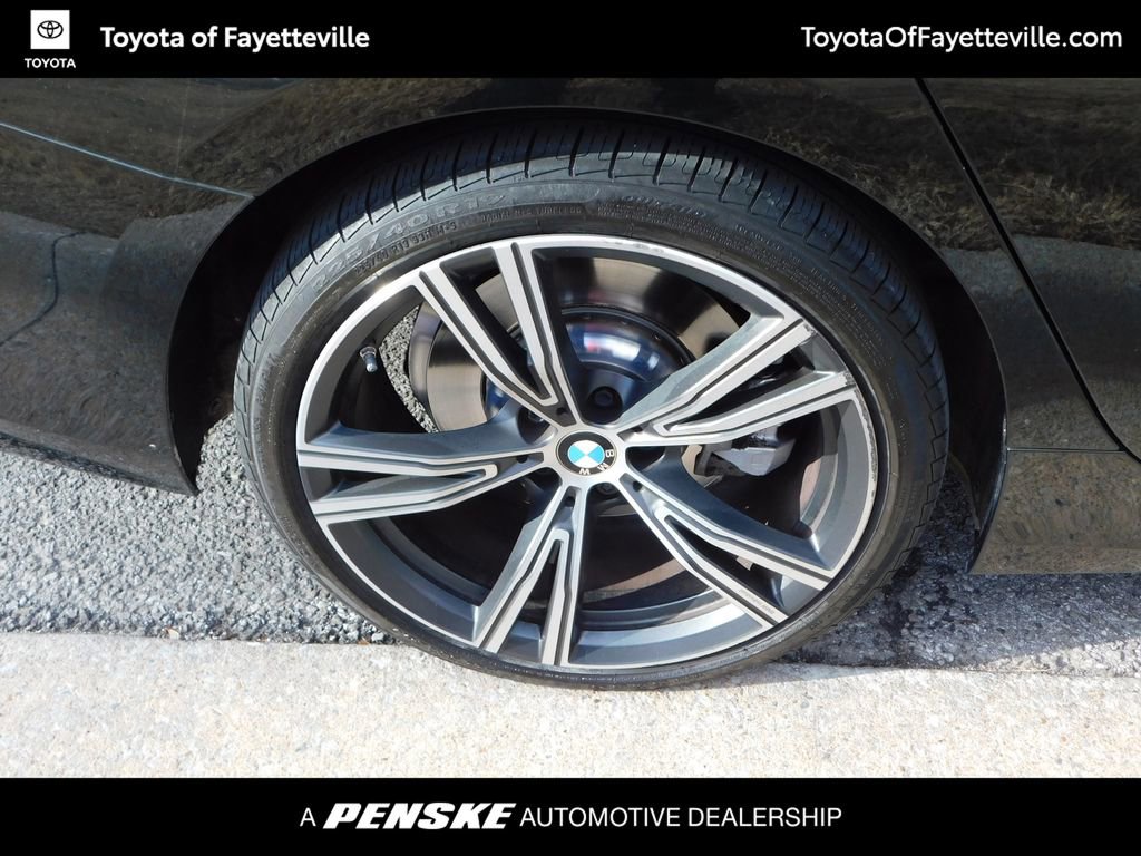 Used 2024 BMW 330i Sedan w/ Premium Package image 8