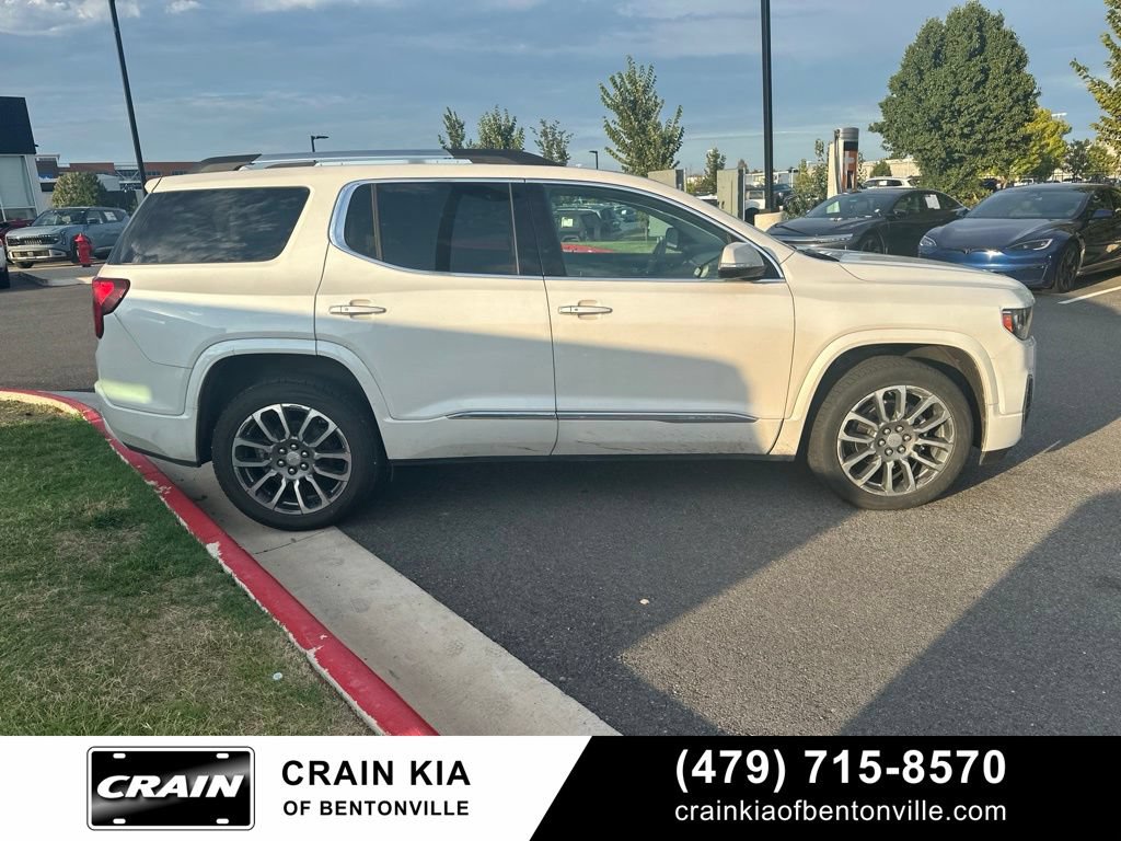 Used 2021 GMC Acadia Denali w/ Denali Technology Package FWD image 6