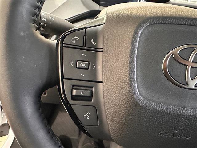 Certified 2025 Toyota Prius Limited image 21