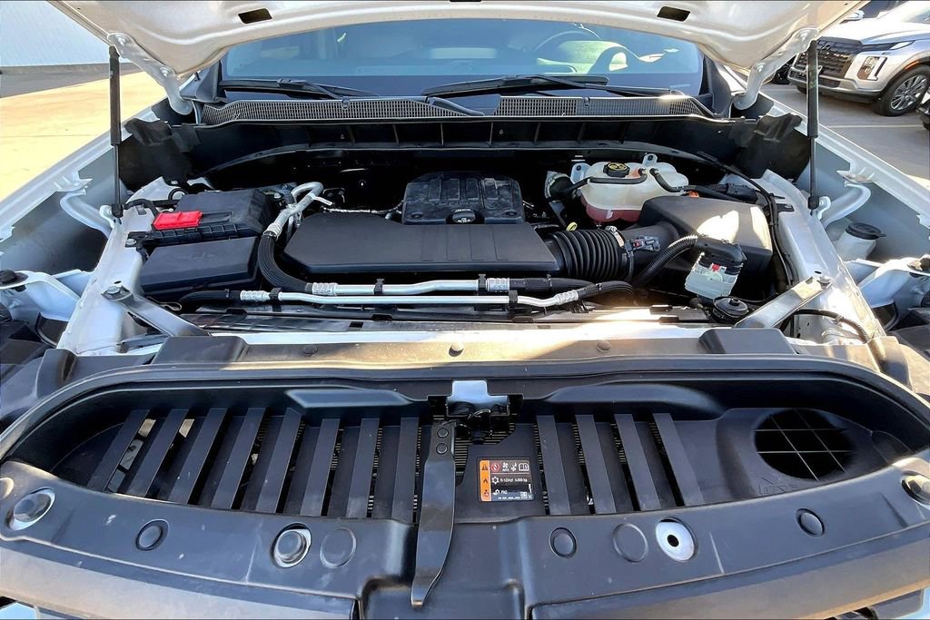 Used 2022 Chevrolet Silverado 1500 Custom image 12