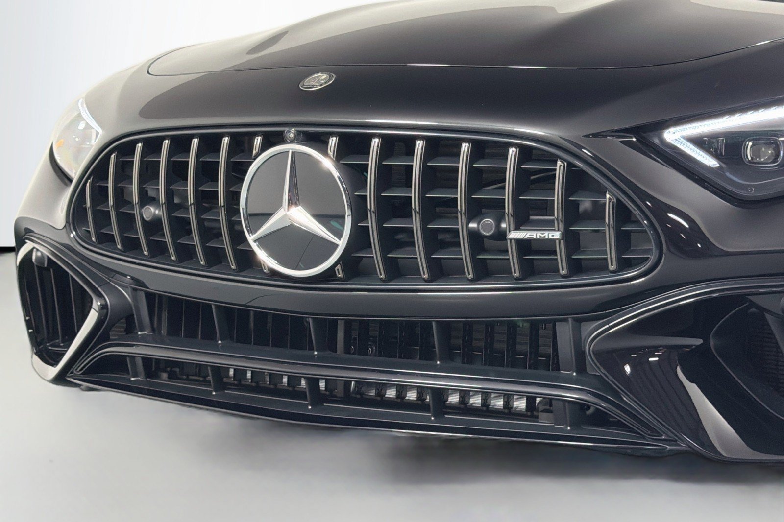 New 2026 Mercedes-Benz SL 55 AMG 4MATIC image 13