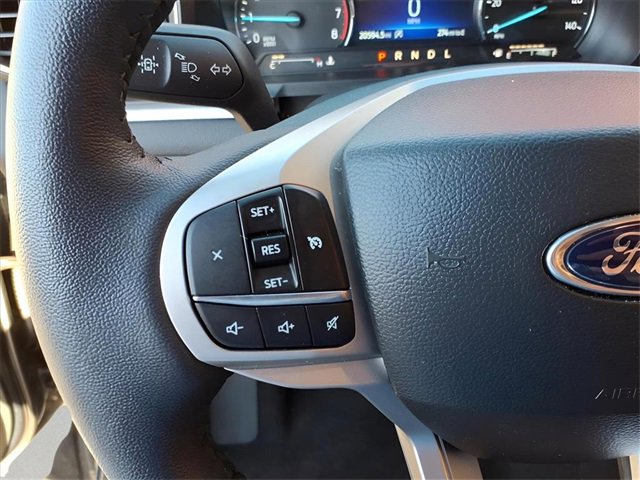 Used 2023 Ford Explorer XLT w/ Equipment Group 202A image 13