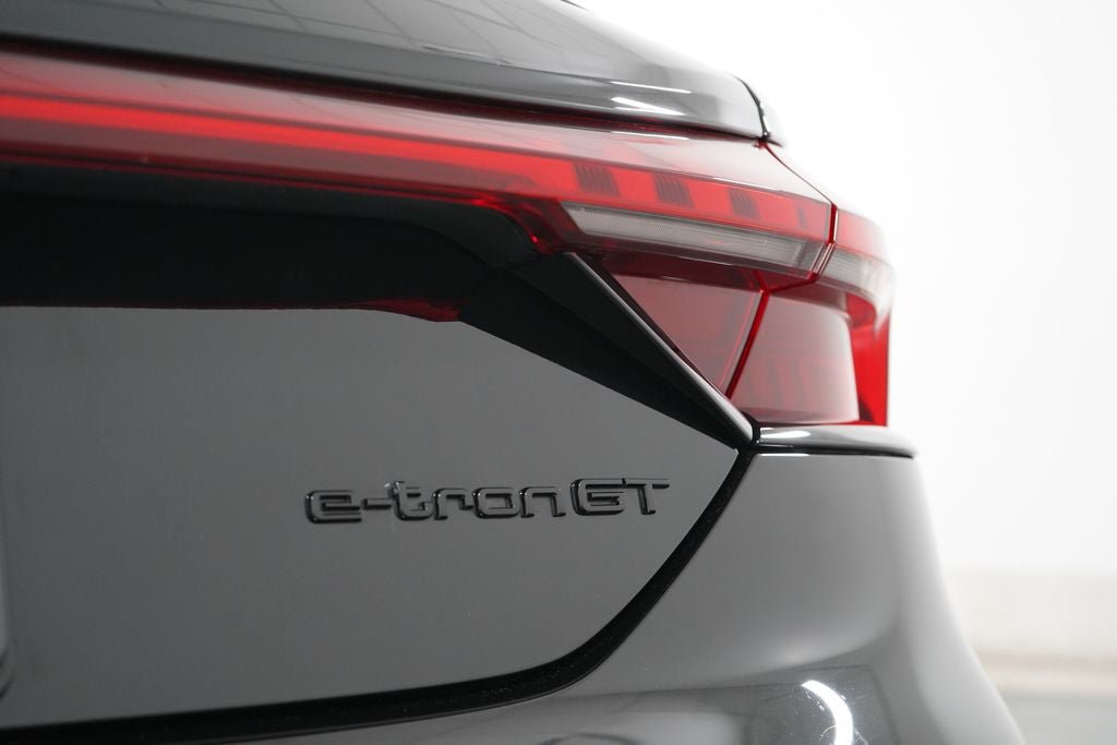 Used 2022 Audi RS e-tron GT w/ Year 1 Package AWD/4WD image 31