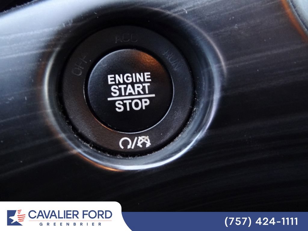 Used 2019 Jeep Grand Cherokee Laredo RWD image 10