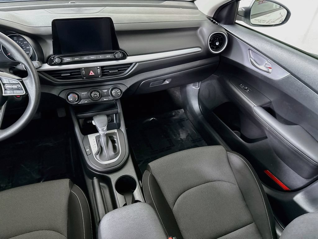 Certified 2024 Kia Forte LXS w/ LXS Technology Package FWD image 25