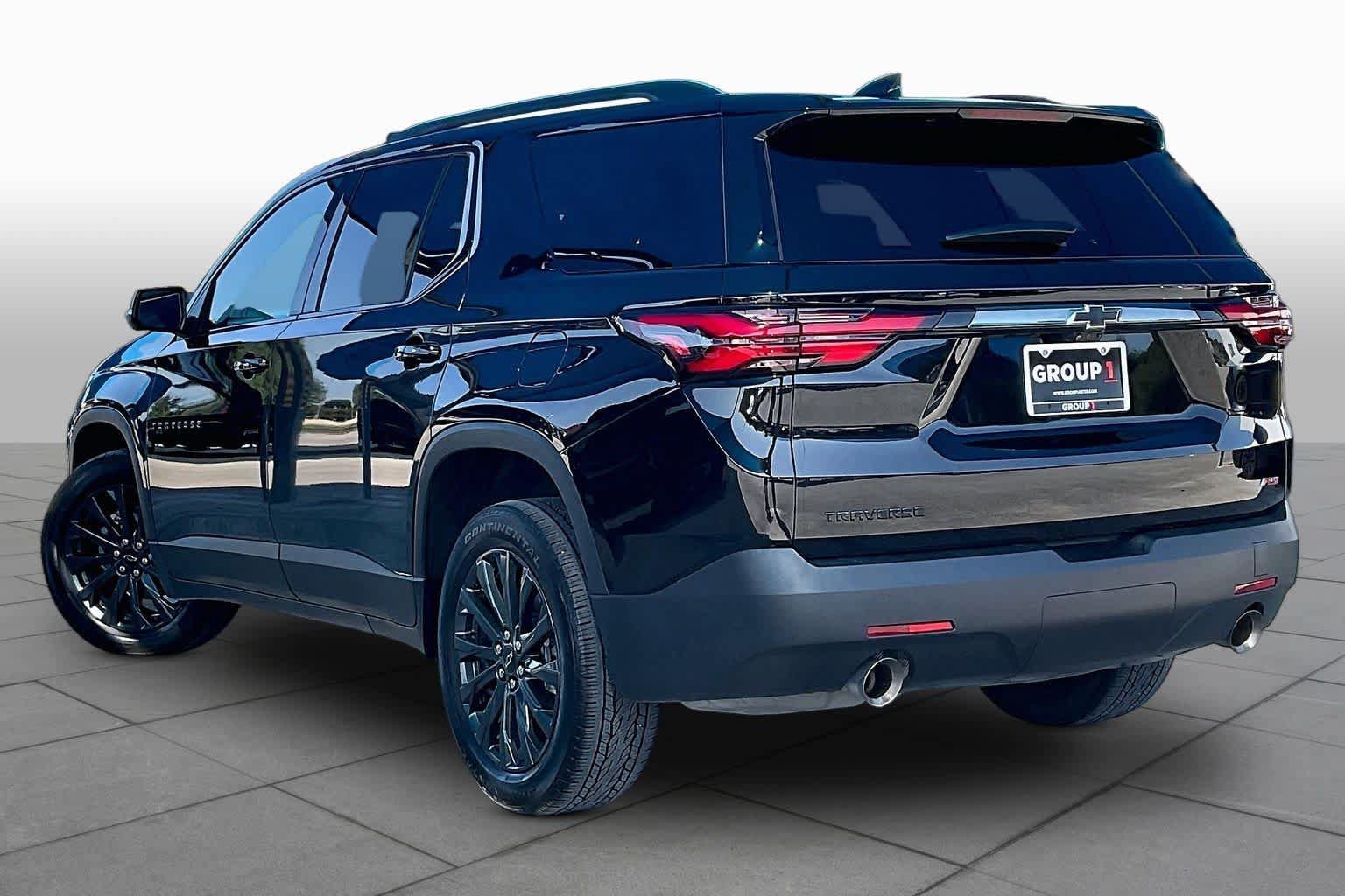 Used 2023 Chevrolet Traverse RS w/ LPO, Floor Liner Package FWD image 12