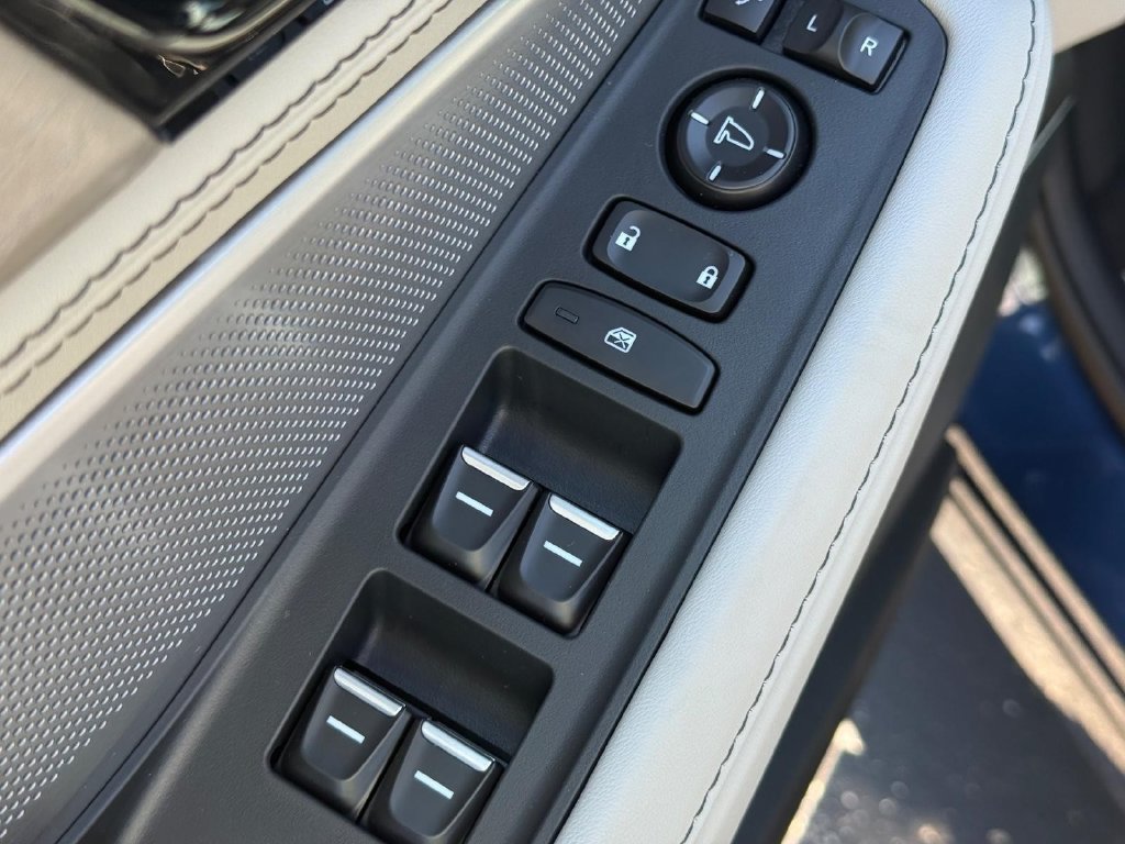 New 2026 Acura MDX w/ Advance Package AWD/4WD image 16