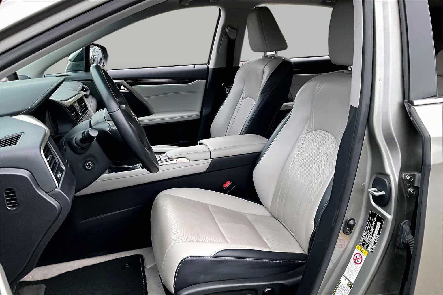 Used 2019 Lexus RX 350 AWD w/ Navigation Package image 8
