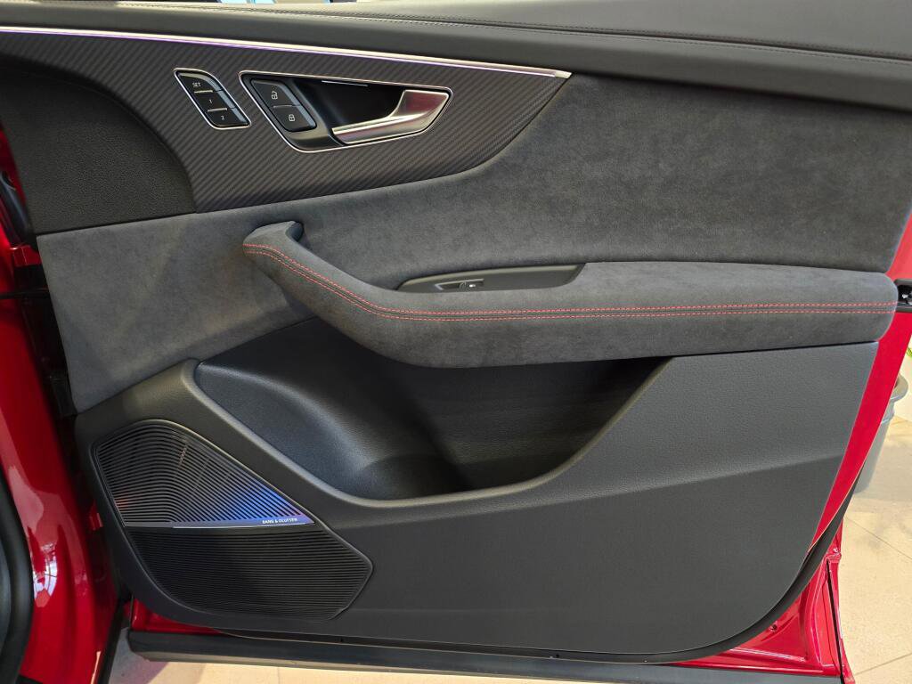 New 2026 Audi RS Q8 performance image 24