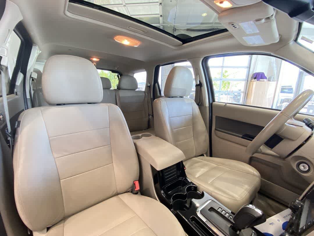 Used 2012 Ford Escape Limited AWD/4WD image 28
