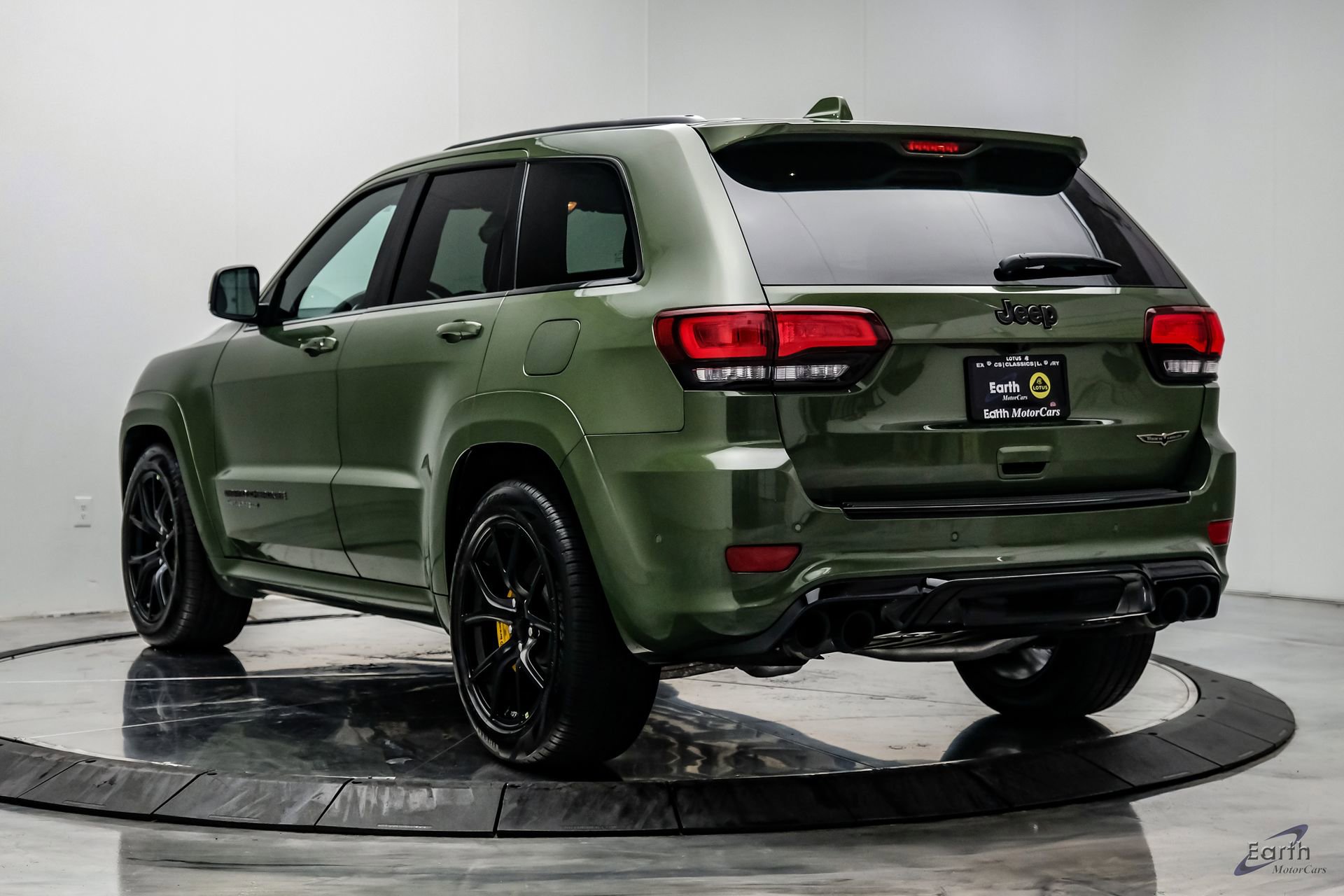 Used 2021 Jeep Grand Cherokee Trackhawk w/ Trailer Tow Group IV image 13