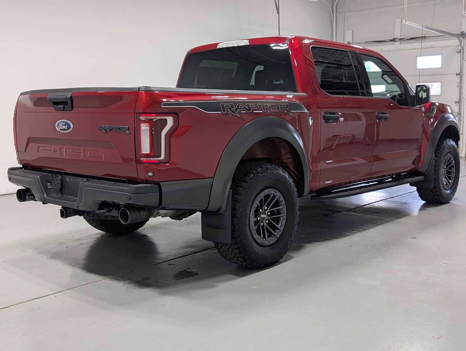 Used 2019 Ford F150 Raptor AWD/4WD image 8