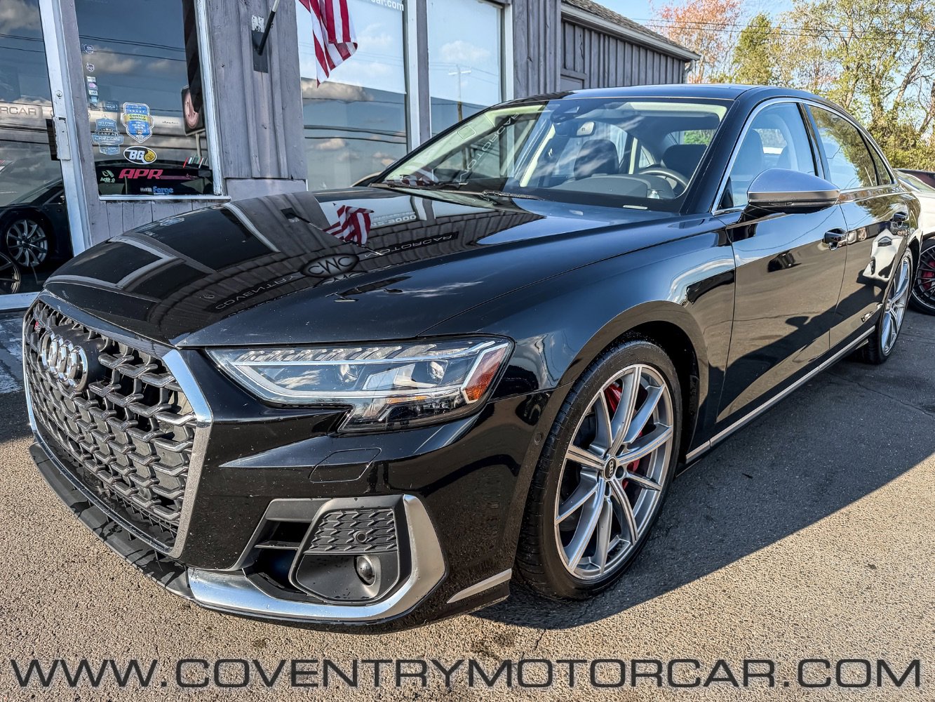 Used 2023 Audi S8 w/ S8 Executive Package AWD/4WD image 2