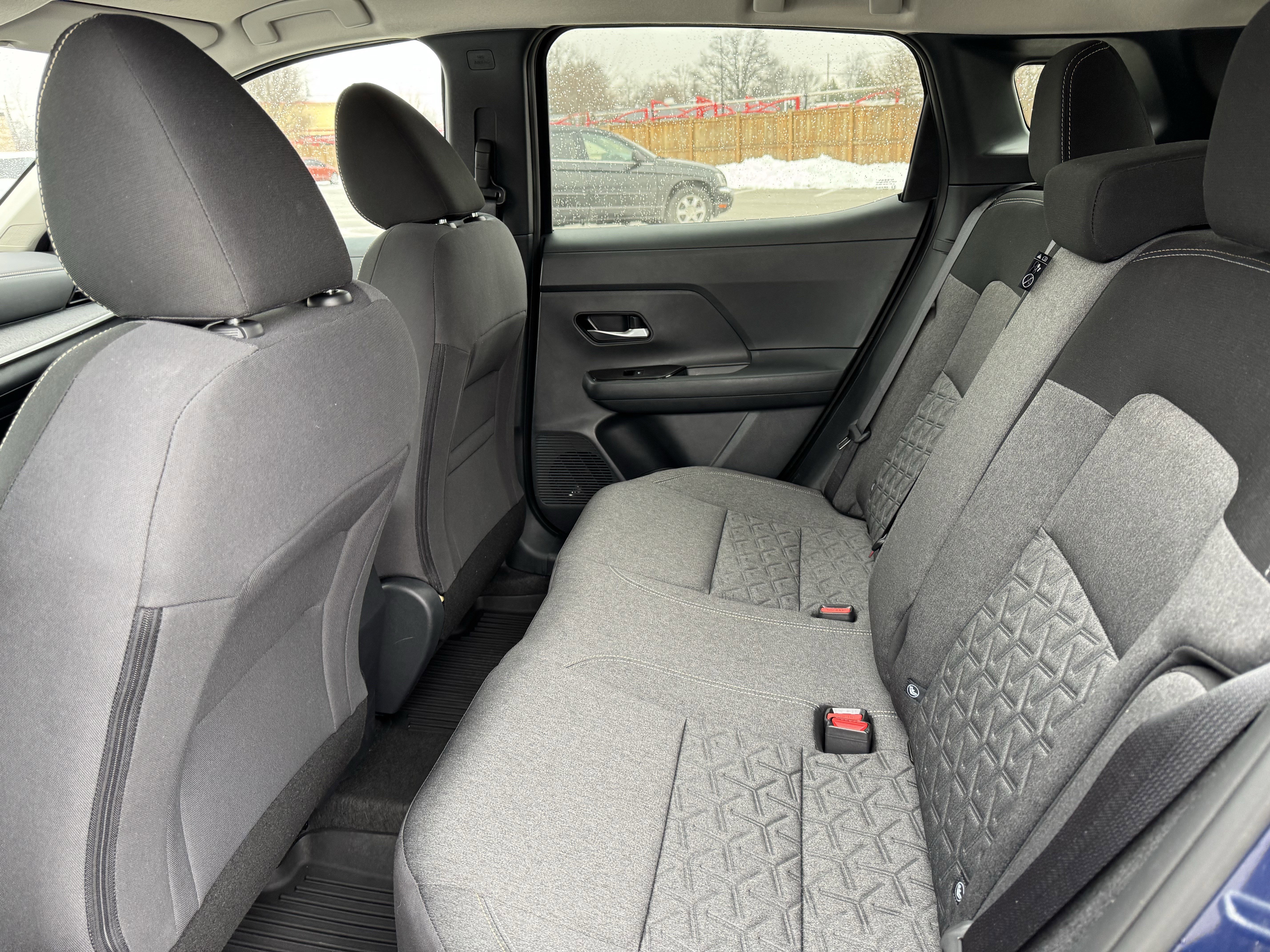 Used 2025 Nissan Kicks SV image 31